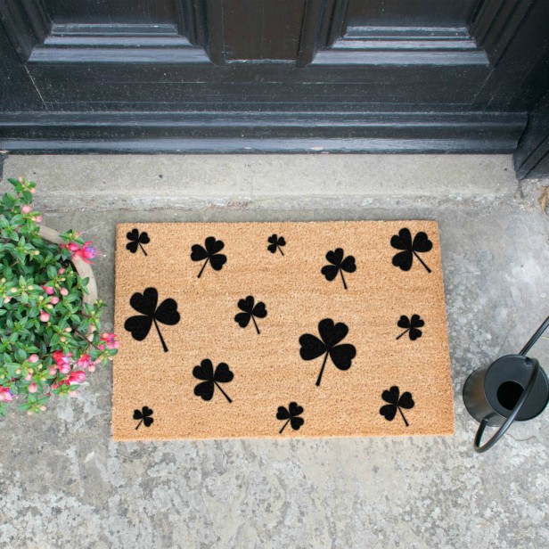 Irish Shamrocks Doormat - Black - Click Image to Close